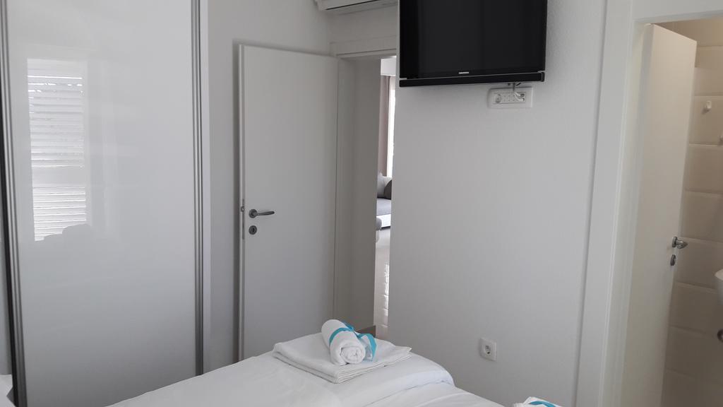 Villa-Apartments Karmel Каштела Экстерьер фото