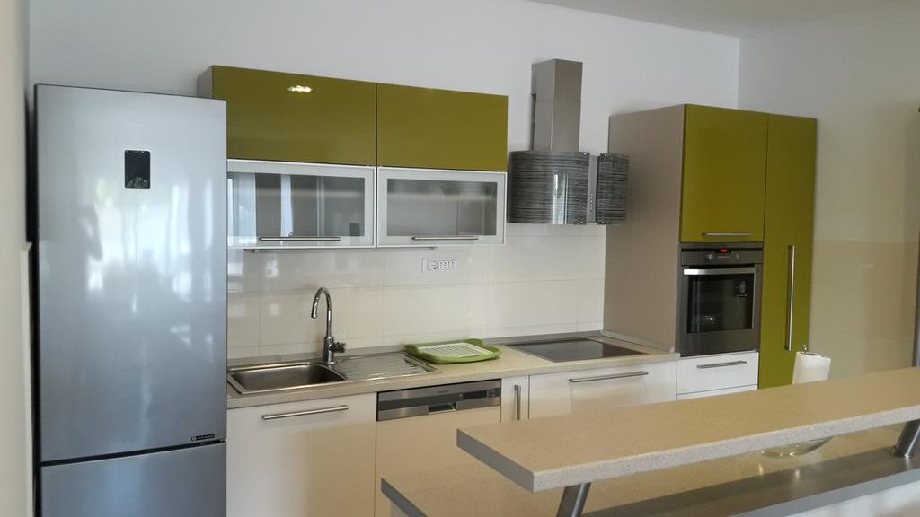 Villa-Apartments Karmel Каштела Экстерьер фото